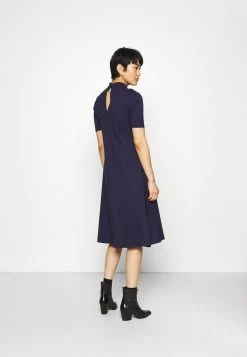 Les meilleures critiques de ✔️ Zign Short Sleeves Flared Basic Midi Dress - Robe En Jersey - Dark Blue 👍 -Pas Cher Zign Boutique 133947c5a2054a7fad9880bd8d2e64be