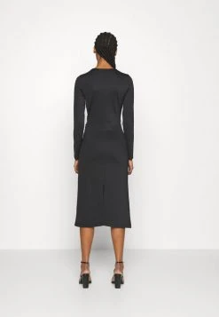 Les meilleures critiques de 😍 Zign Robe En Jersey - Black ⭐ -Pas Cher Zign Boutique 16f993ce29414d819a5a663752bb95e4