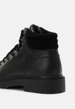 Meilleur prix ⌛ Zign UNISEX - Bottines à Lacets - Black 🛒 -Pas Cher Zign Boutique 1b1b7fc91fc94235ae59e9594eac86e4