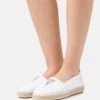 Nouveau 👏 Zign Espadrilles - White 🔔