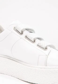 Bon marché 🔔 Zign LEATHER - Baskets Basses - White 🎁 -Pas Cher Zign Boutique 2e19f7e95a0740cf87b1a5d247feb7a9