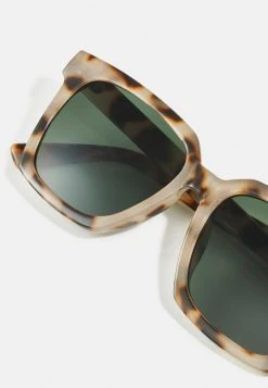 Coupon ⌛ Zign Lunettes De Soleil - Beige 😍 7 Coupon ⌛ Zign Lunettes De Soleil - Beige 😍 -Pas Cher Zign Boutique 2f933ccb965e405a9d5a2515738618b9