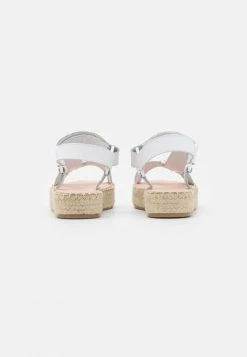 Les meilleures critiques de ✔️ Zign LEATHER - Espadrilles - White 🧨 -Pas Cher Zign Boutique 3448a4727feb41c38e95f885d2853b40