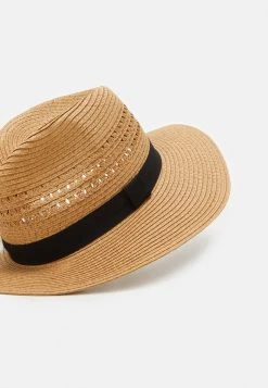 De gros 🧨 Zign Chapeau - Camel ⌛ -Pas Cher Zign Boutique 37abbf3fe162414494ead8f187b54fc2