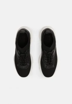 Les meilleures critiques de 😀 Zign Baskets Basses - Black ⌛ -Pas Cher Zign Boutique 39812f0b1c4b493ea7de148a8a9c2a39