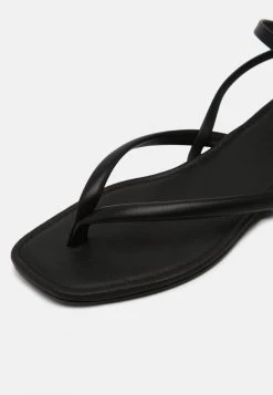 Meilleure vente 🔥 Zign Tongs - Black ✨ -Pas Cher Zign Boutique 4406fc7ff37c4b238b5a704f4c0c83e8