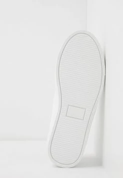 Offres 😍 Zign UNISEX - Baskets Basses - White ⭐ 10 Offres 😍 Zign UNISEX - Baskets Basses - White ⭐ -Pas Cher Zign Boutique 52940a0968244bacb1a8e737a08c3964