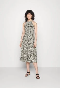 Les meilleures critiques de 🔔 REDEZIGN - Robe Longue - Light Green/black 👏