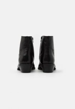 Coupon ✨ Zign UNISEX - Santiags - Black ✨ 8 Coupon ✨ Zign UNISEX - Santiags - Black ✨ -Pas Cher Zign Boutique 5bfb26c8c78645e2aa31c25f9e8b729f