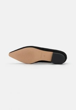 Les meilleures critiques de ⭐ Zign Ballerines - Black ✔️ -Pas Cher Zign Boutique 6b29769b89404d2dabe2680033bf1c49