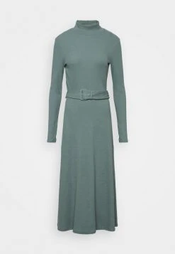 De gros 🔔 REDEZIGN - Robe De Jour - Light Green 🤩