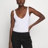 Grosses soldes ✔️ Zign V NECK CAMI - Débardeur - White 👏
