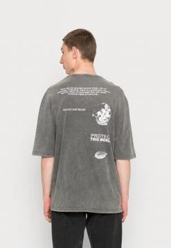 Meilleur prix 🌟 Zign TEE - T-shirt Imprimé - Black 🤩 -Pas Cher Zign Boutique 8e69780624af4f98b5564f6e97e6c28e