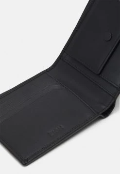 Les meilleures critiques de 💯 Zign LEATHER - Portefeuille - Black 🛒 -Pas Cher Zign Boutique 8eed118cc693489fbb630fc406a13b87