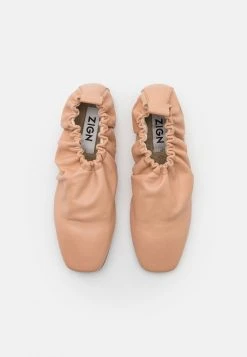 Offres 🧨 Zign Chaussons - Beige 🥰 -Pas Cher Zign Boutique 93e9353836d3443d8b2eaaf53406f18f