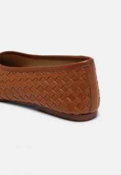 Les meilleures critiques de ⭐ Zign Ballerines - Cognac ✨ 13 Les meilleures critiques de ⭐ Zign Ballerines - Cognac ✨ -Pas Cher Zign Boutique 95574e46f2cb4a699dab3d772f3bec84