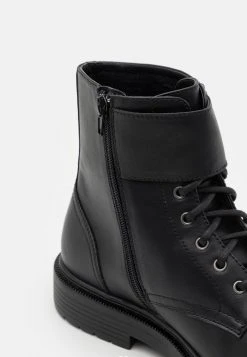 Offres ✔️ Zign UNISEX - Bottines à Lacets - Black 😉 -Pas Cher Zign Boutique a12e8a51f3c249419f5f0ce7aca4092b