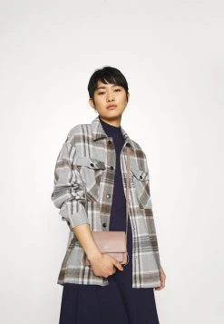 Les meilleures critiques de ✔️ Zign Short Sleeves Flared Basic Midi Dress - Robe En Jersey - Dark Blue 👍 -Pas Cher Zign Boutique b3588b1bab80441c8f246c790e329c28