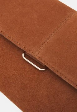 Meilleur prix ❤️ Zign LEATHER - Sac Bandoulière - Cognac 🤩 -Pas Cher Zign Boutique b9d495b8c7c44de8a4e2dfc42258c7b8