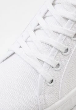 Offres 😍 Zign UNISEX - Baskets Basses - White ⭐ 11 Offres 😍 Zign UNISEX - Baskets Basses - White ⭐ -Pas Cher Zign Boutique c1b45aa242a14a54b5a857778679867c