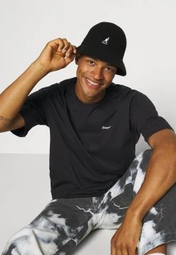 Meilleure affaire 👍 Zign UNISEX - T-shirt Imprimé - Black ✨ -Pas Cher Zign Boutique cc4a4884e645474ca9ab54514991b8cd