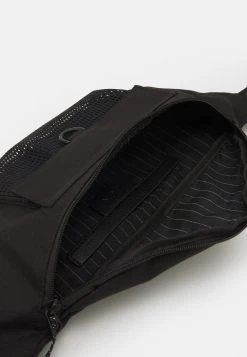 Les meilleures critiques de ⭐ Zign UNISEX - Sac Banane - Black 🤩 -Pas Cher Zign Boutique cfc144be419d40b9962130182d6870da