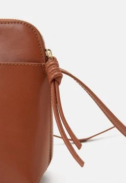 Tout neuf 🔥 REDEZIGN LEATHER - Sac Bandoulière - Cognac 🎁 -Pas Cher Zign Boutique d7b45bcadf4b4b2295f54f2e40963dfa