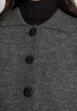 Budget 🛒 Zign POLO CARDIGAN - Gilet - Mottled Dark Grey ✨ 9 Budget 🛒 Zign POLO CARDIGAN - Gilet - Mottled Dark Grey ✨ -Pas Cher Zign Boutique dbd21064ea974b859be8f4e42038391d