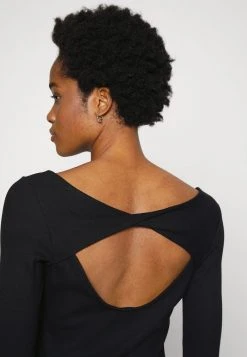 Les meilleures critiques de ⭐ REDEZIGN - T-shirt à Manches Longues - Black 🥰 -Pas Cher Zign Boutique e8901aeb4af2490fbe41b229128a7756