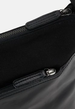 Meilleur prix 😉 Zign LEATHER UNISEX - Sac Bandoulière - Black ⭐ -Pas Cher Zign Boutique f0e2d277fdb049338fc8df332e4f73fb